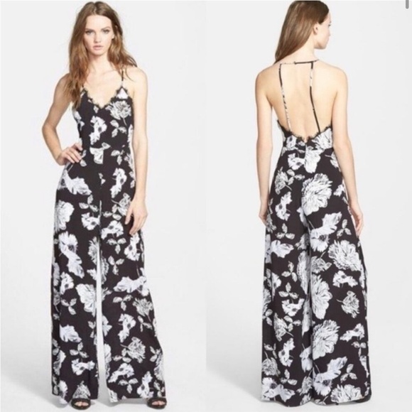 ASTR The Label Black Lace Floral Jumpsuit Size Small - Picture 1 of 10